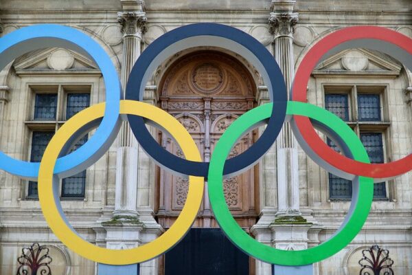 Paris 2024 : Comment Faire Partie Des Relayeurs De La Flamme Olympique 